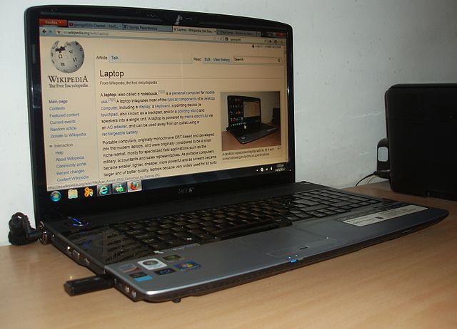 File:Acer Aspire 8920 Gemstone by Georgy.JPG