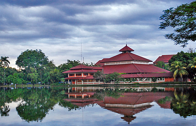 File:Masjid UI.jpg