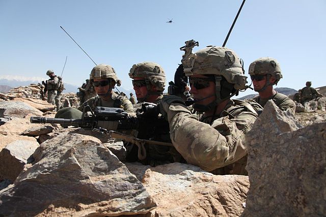 File:Planning a dismounted patrol strategy in Kabul Province.jpg