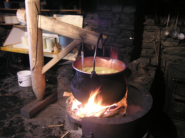 File:CheeseMakingAncient.jpg