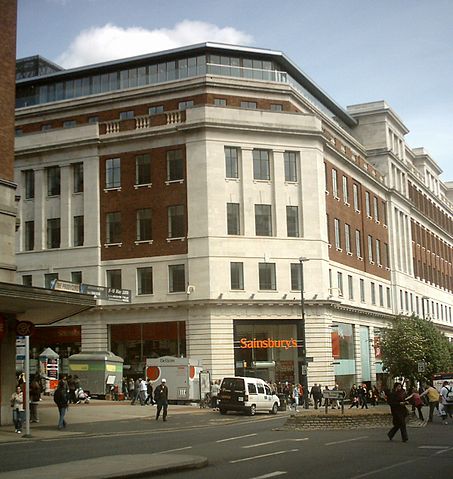 File:Sainsbury's on the Headrow.jpg