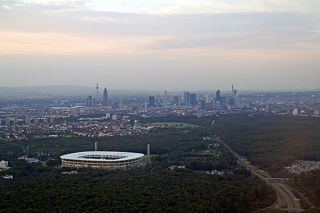 File:Luftbild Ffm 2005-08-11.jpg
