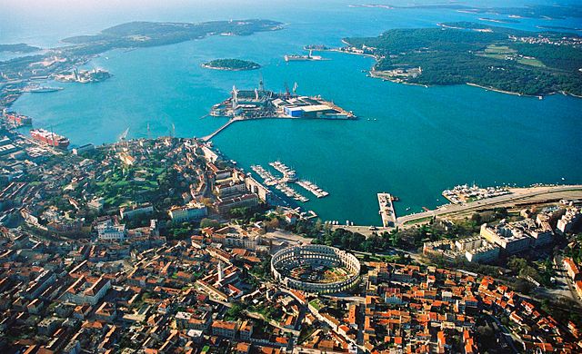File:Pula Aerial View.jpg
